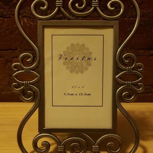 Veritas Pewter Metal Frame 3 1/2" x 5" - Picture 2 of 2
